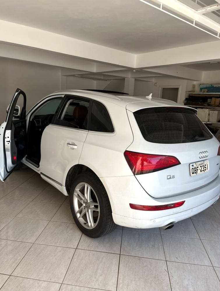 Audi Q5 atendido
